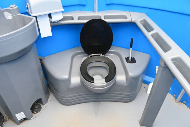 Best Porta potty rental near me  in Belville, NC