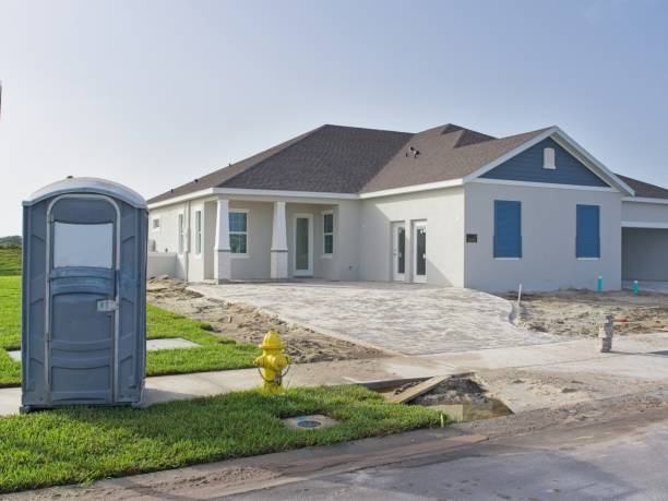 Best Portable restroom trailer rental  in Belville, NC